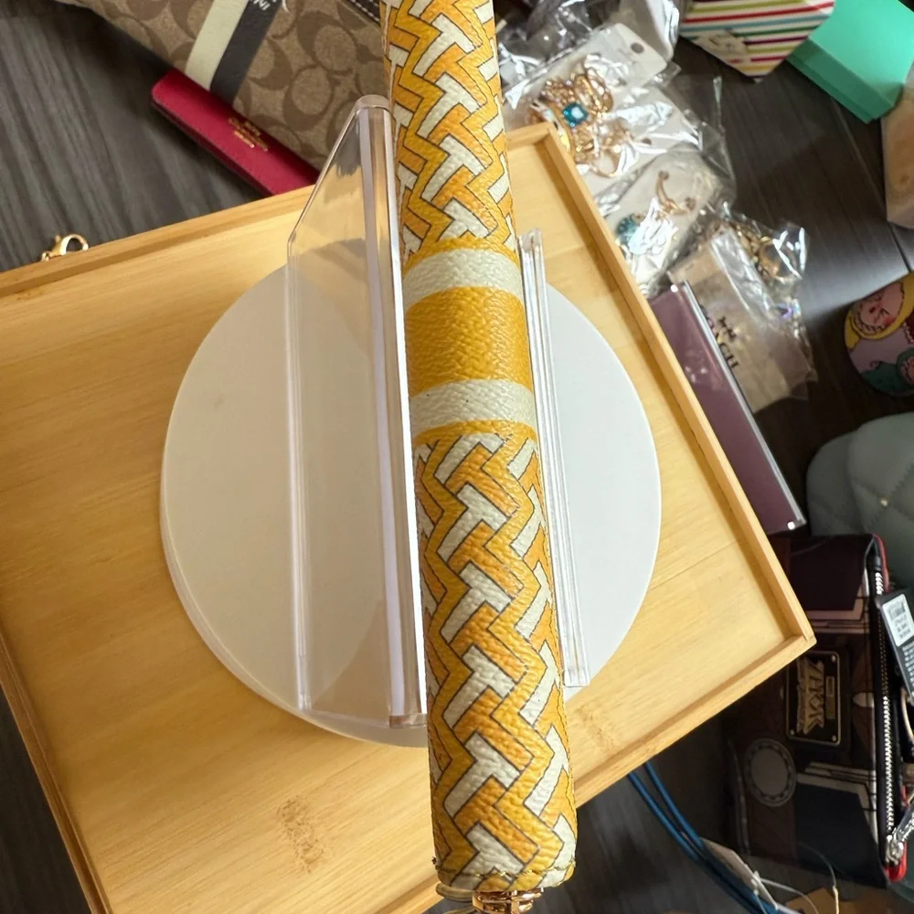 Tory Burch Yellow White Zip Around Wallet Designer Logo Leather Long Clutch